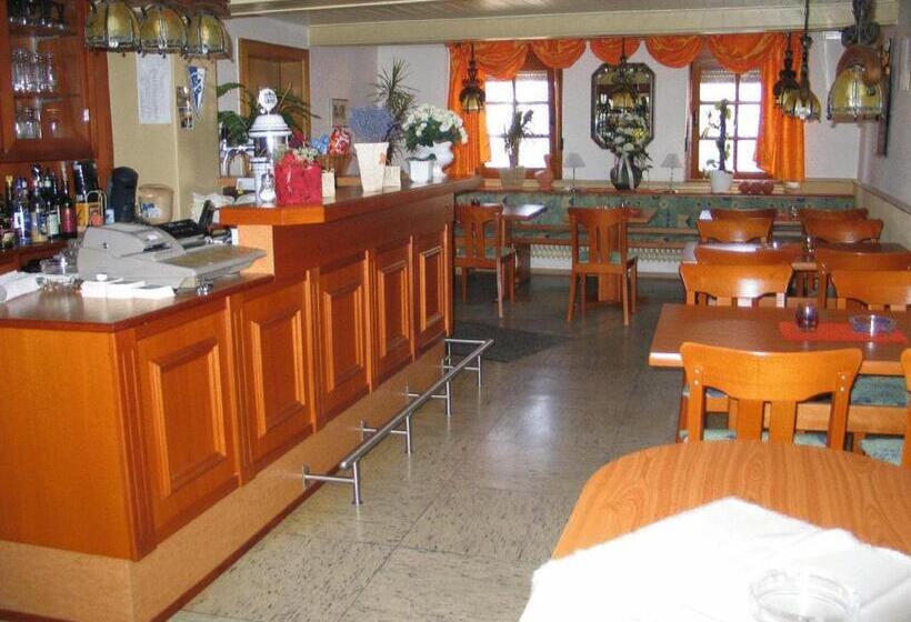 Pensão Gasthaus Zur Krone