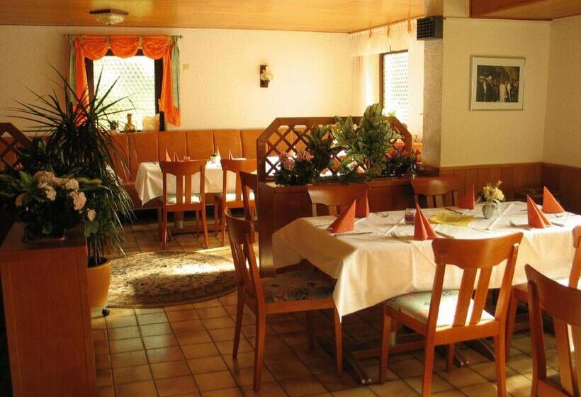 Pensão Gasthaus Zur Krone