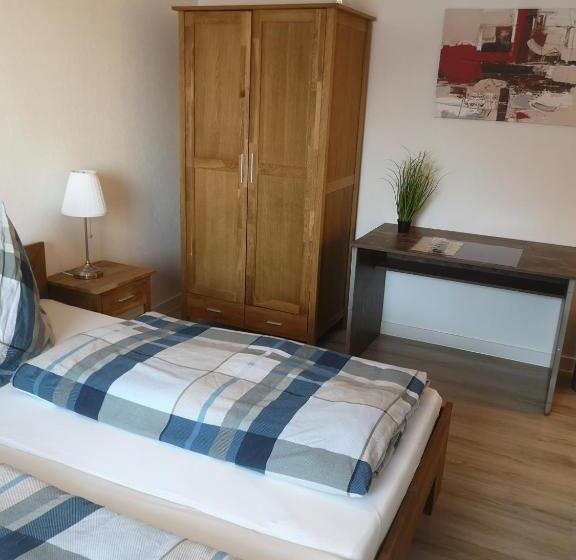 Pensão Gasthaus Zur Krone