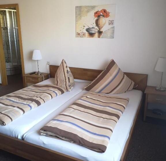 Pensão Gasthaus Zur Krone