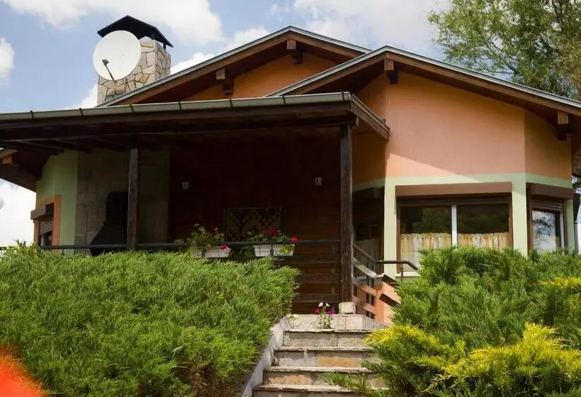 Lomakeskus Complex Perpera