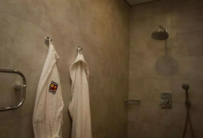 Lomakeskus Complex Perpera