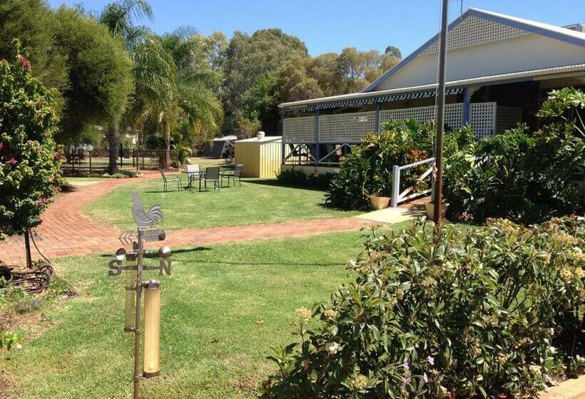 Tambo Mill Motel & Caravan Park