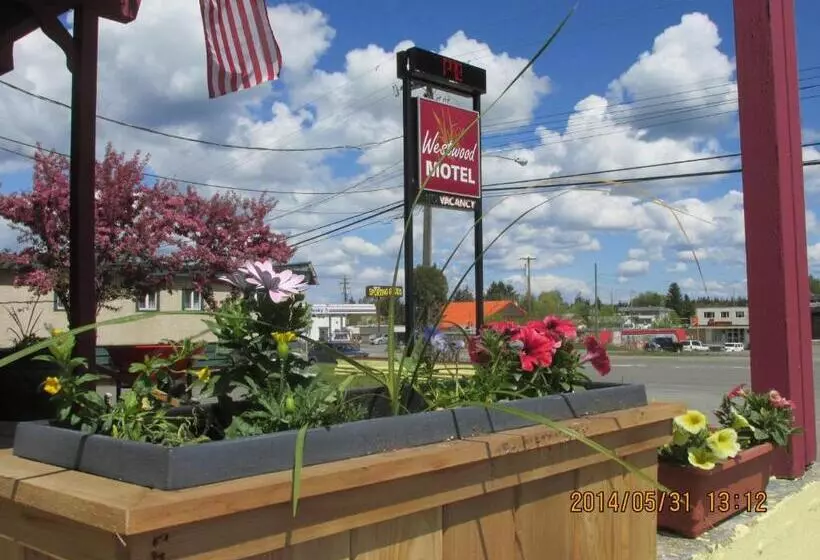 Westwood Motel 100 Mile House