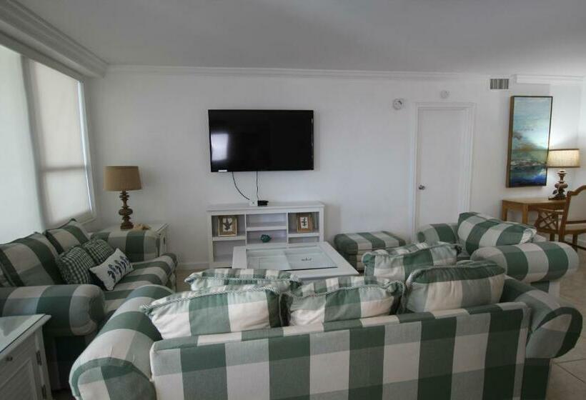 2 Bedroom 2 Bath Beachfront Condo On Miami Beach Millionaire Row