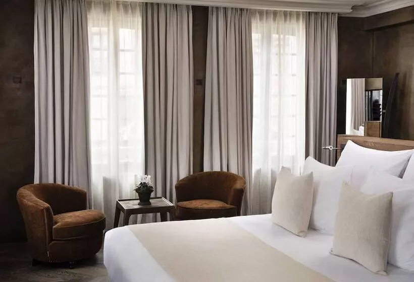 Hotelli Hôtel Saint Delis   La Maison Du Peintre   Relais & Châteaux