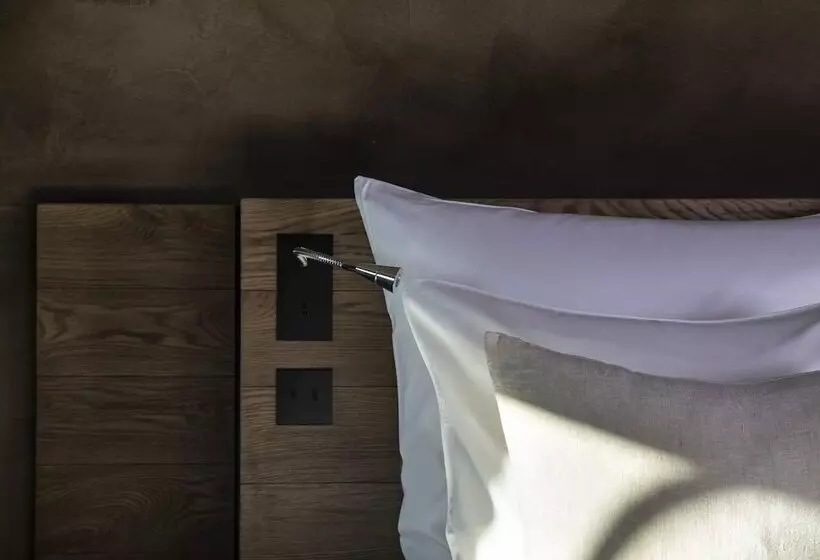 Hotelli Hôtel Saint Delis   La Maison Du Peintre   Relais & Châteaux