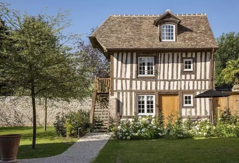 Hotelli Hôtel Saint Delis   La Maison Du Peintre   Relais & Châteaux