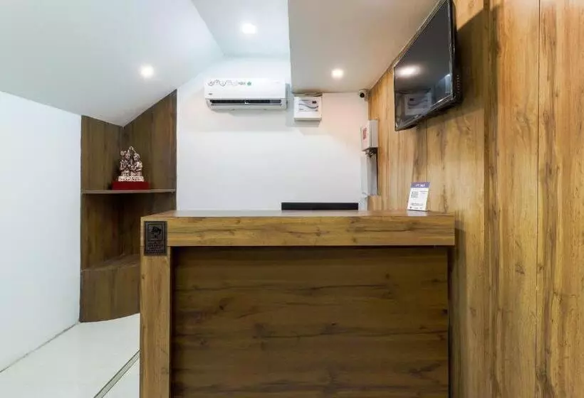 ホテル O Vrindavan Inn Near Lulu Mall