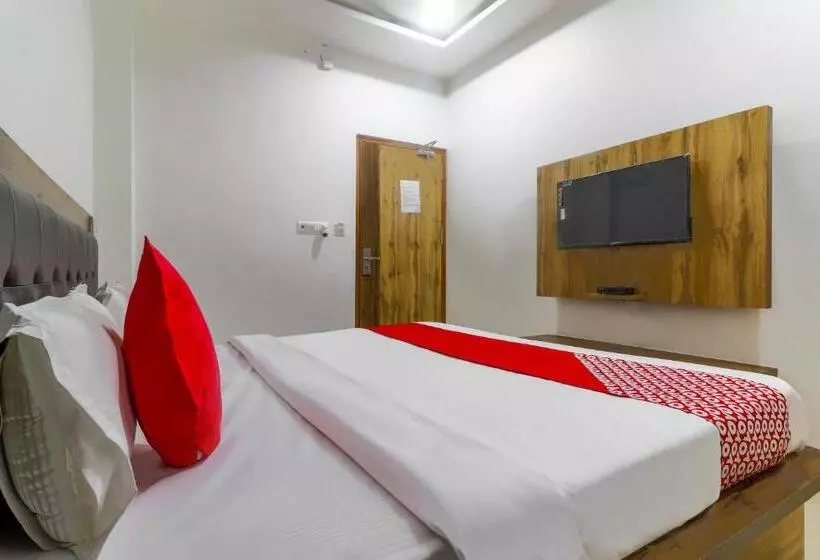 ホテル O Vrindavan Inn Near Lulu Mall