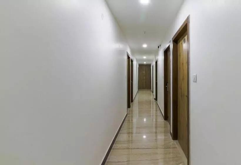 ホテル O Vrindavan Inn Near Lulu Mall