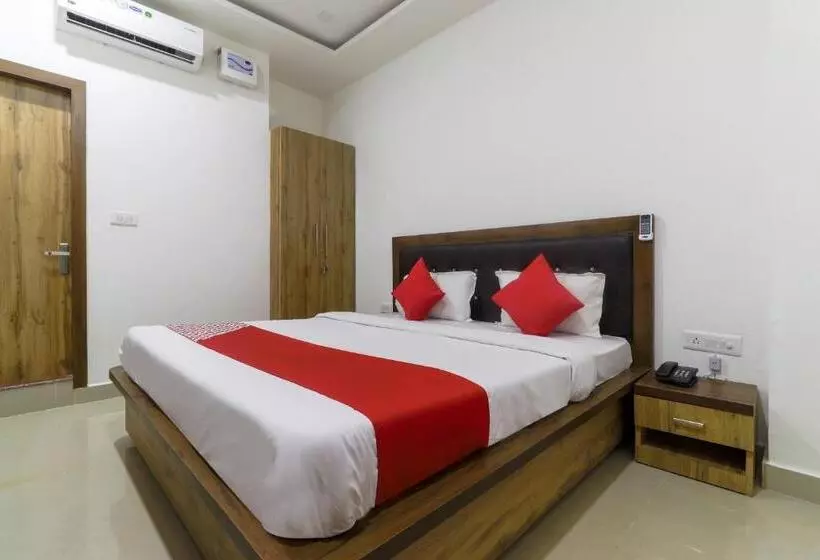 ホテル O Vrindavan Inn Near Lulu Mall