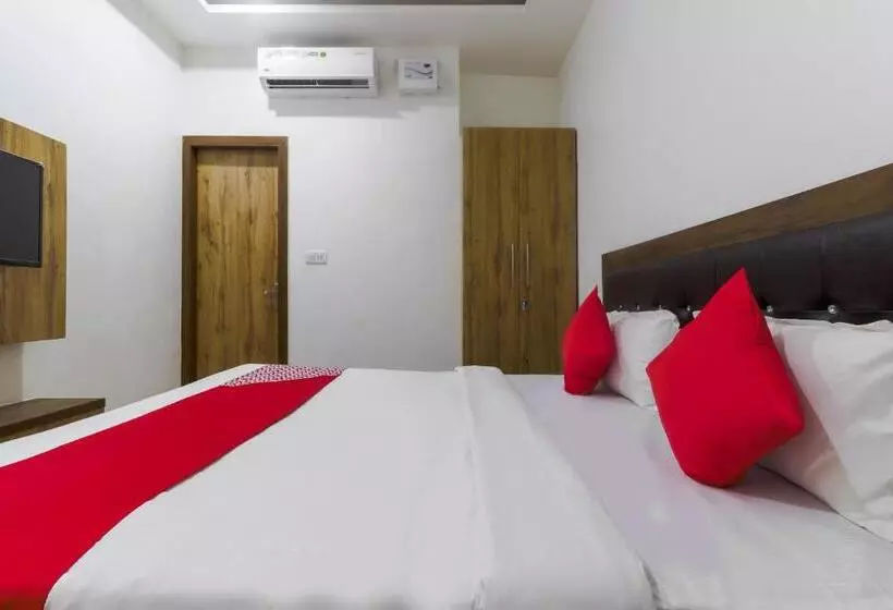 ホテル O Vrindavan Inn Near Lulu Mall