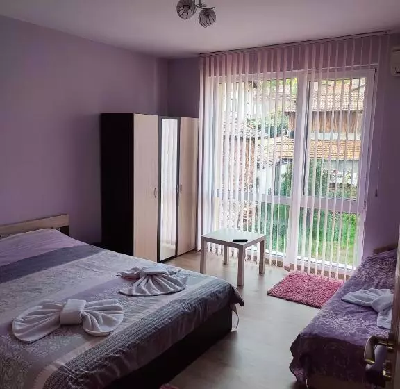 پانسیون Apartment Daiv