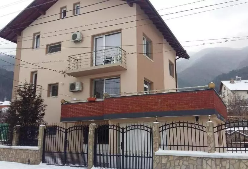 پانسیون Apartment Daiv