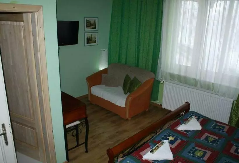 Majatalo Vila Kalinčiak Aesculap