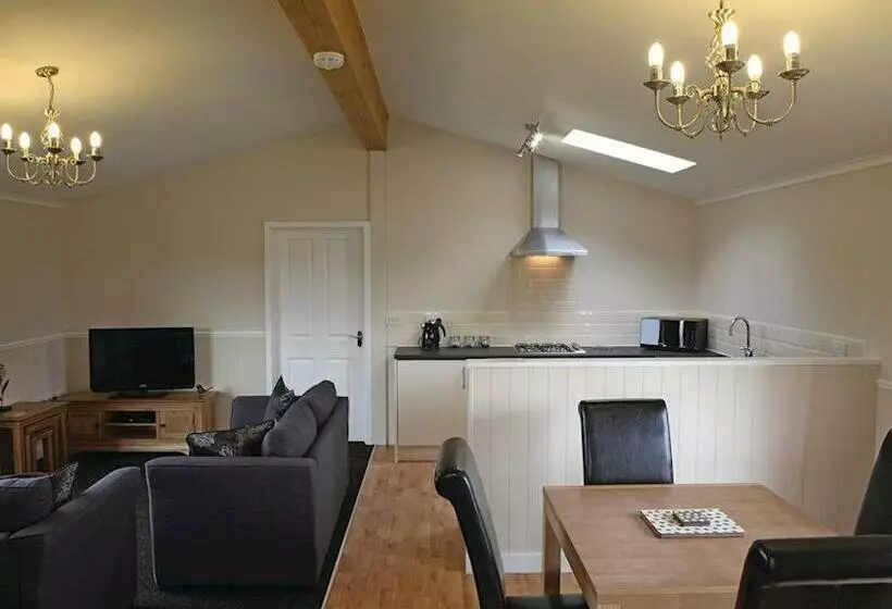 Resort High Lodge