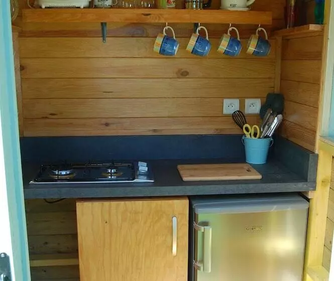 Hotelli Camping La Forêt De Tessé