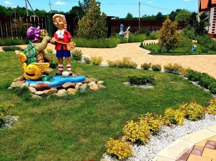 בית מלון כפרי Eco Estate Golden Key