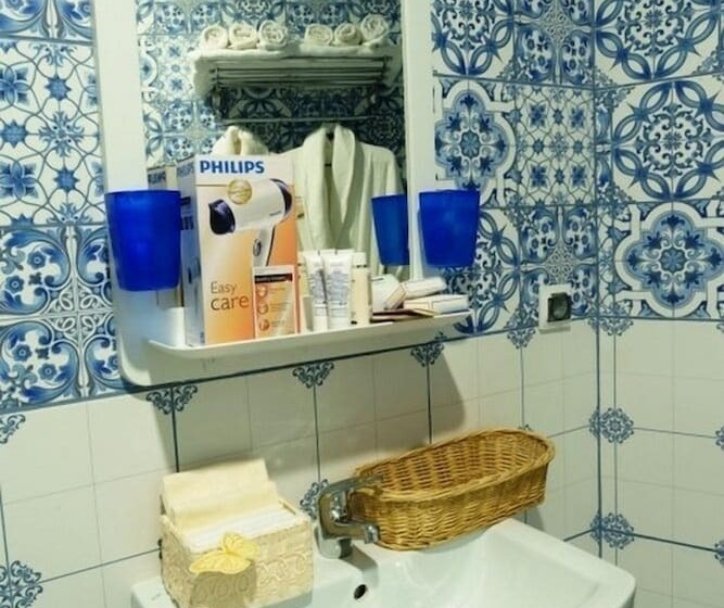 בית מלון כפרי Eco Estate Golden Key