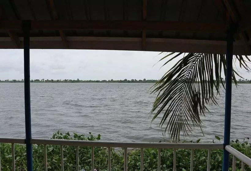 ホテル Waterfront Paradise Resort