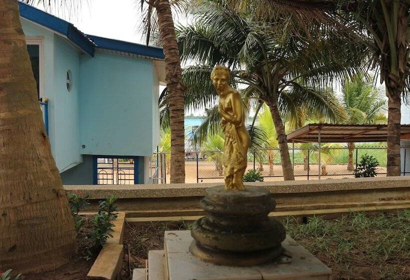 فندق Waterfront Paradise Resort