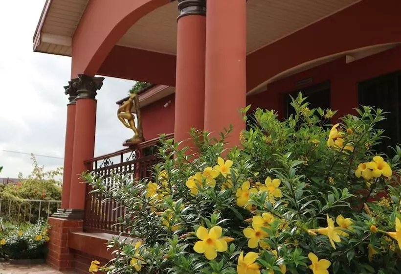 ホテル Waterfront Paradise Resort