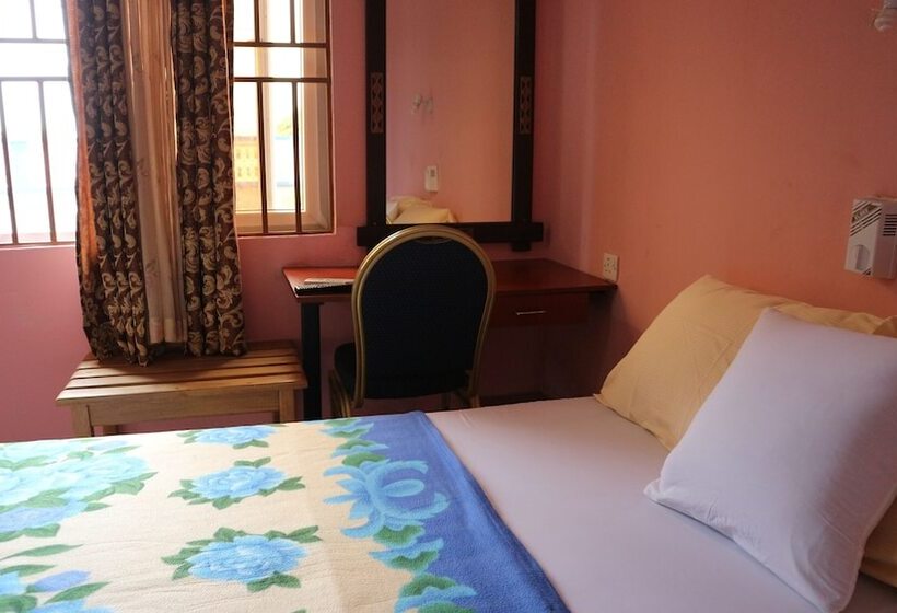 فندق Waterfront Paradise Resort