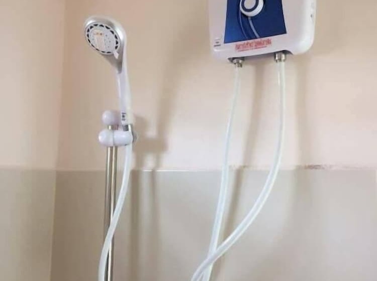 Отель Wattanakham Serviced Apartment