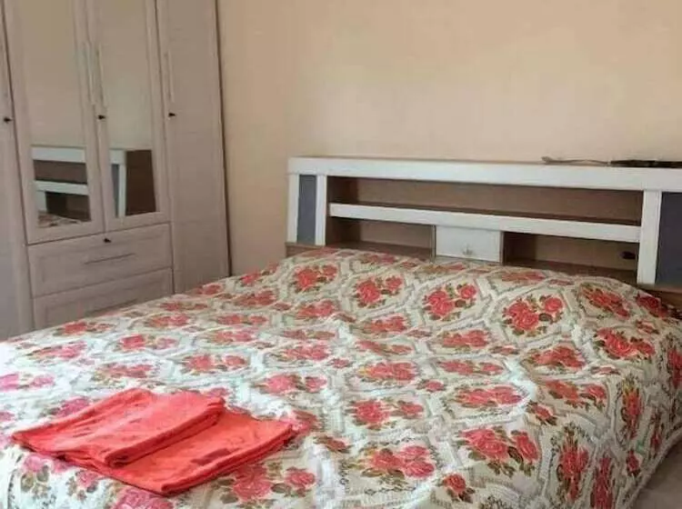 Hotelli Wattanakham Serviced Apartment