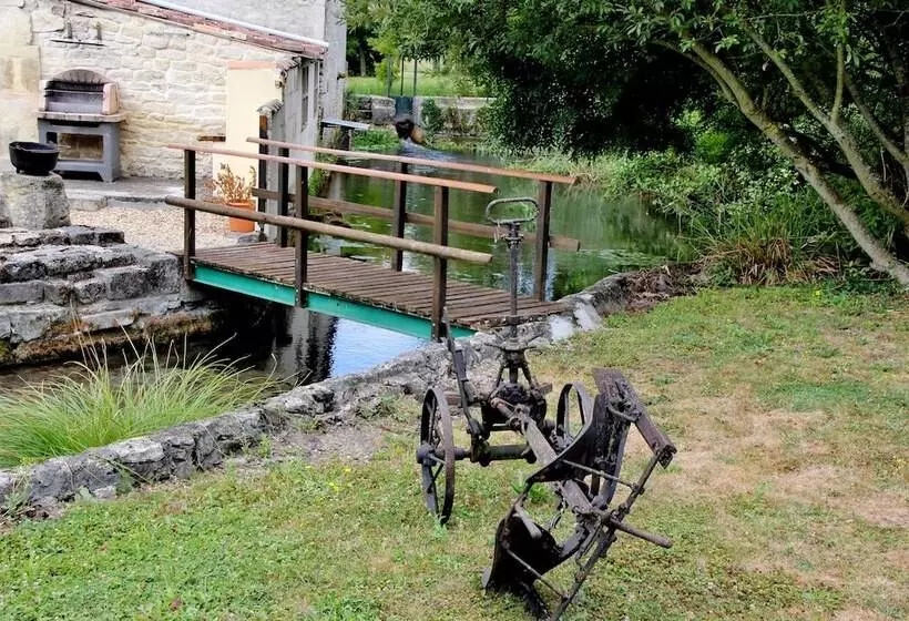 Aamiaismajoitus (B&B) Les Cygnes Noirs