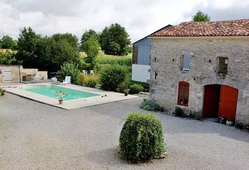 Aamiaismajoitus (B&B) Les Cygnes Noirs