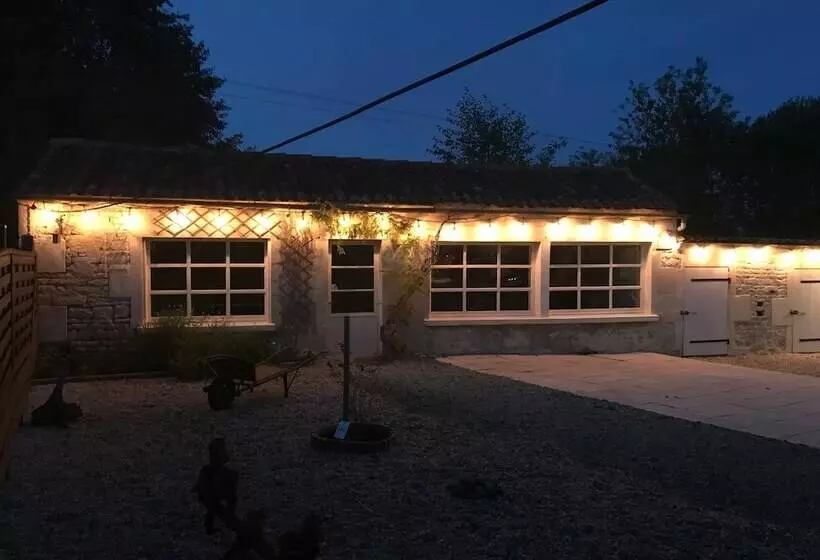 Aamiaismajoitus (B&B) Les Cygnes Noirs