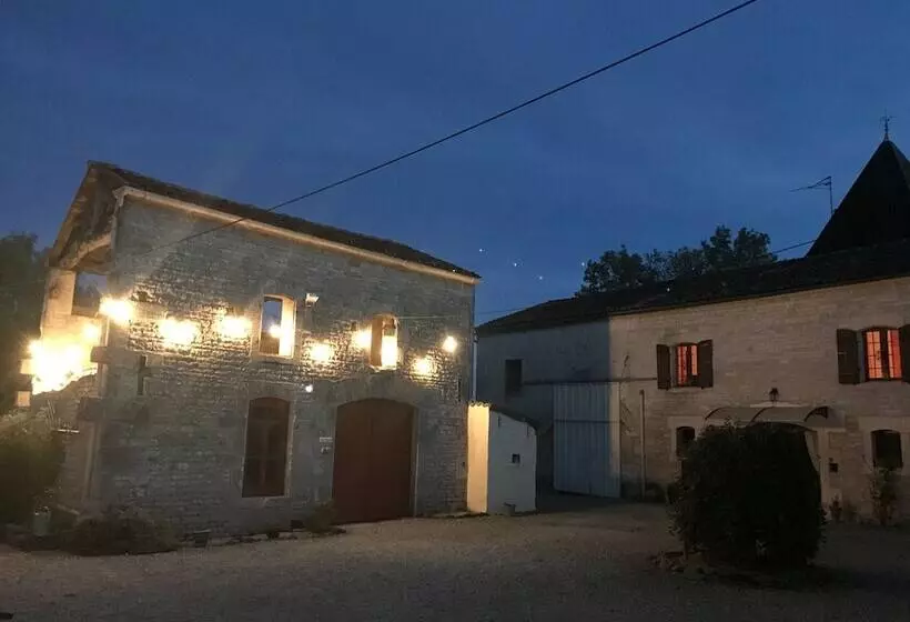 Aamiaismajoitus (B&B) Les Cygnes Noirs