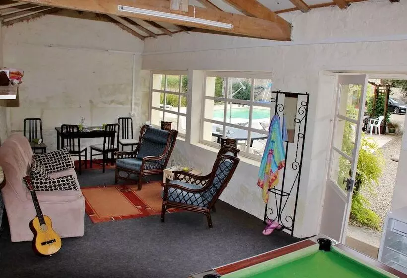 Aamiaismajoitus (B&B) Les Cygnes Noirs