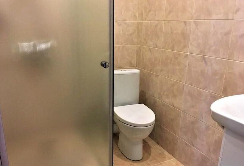 Bed and Breakfast Guesthouse On Rodnikovaya 9