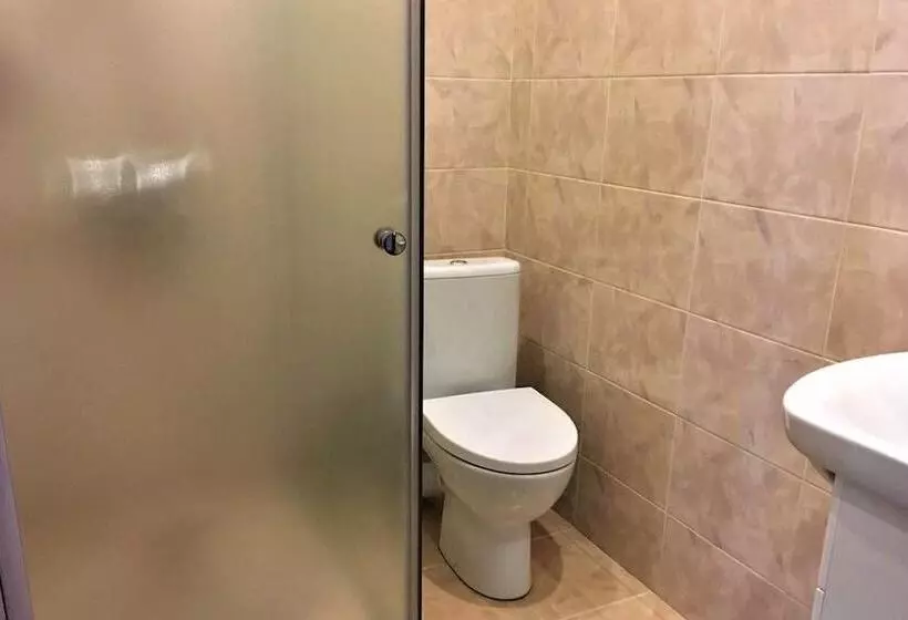 Aamiaismajoitus (B&B) Guesthouse On Rodnikovaya 9