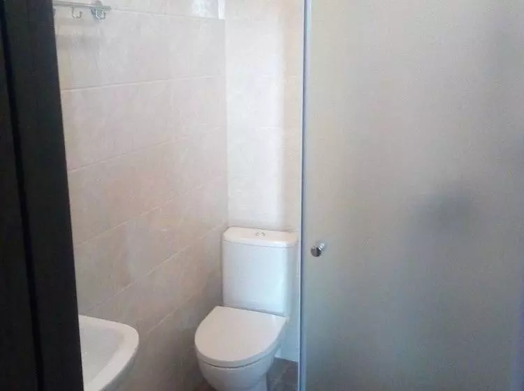 Aamiaismajoitus (B&B) Guesthouse On Rodnikovaya 9