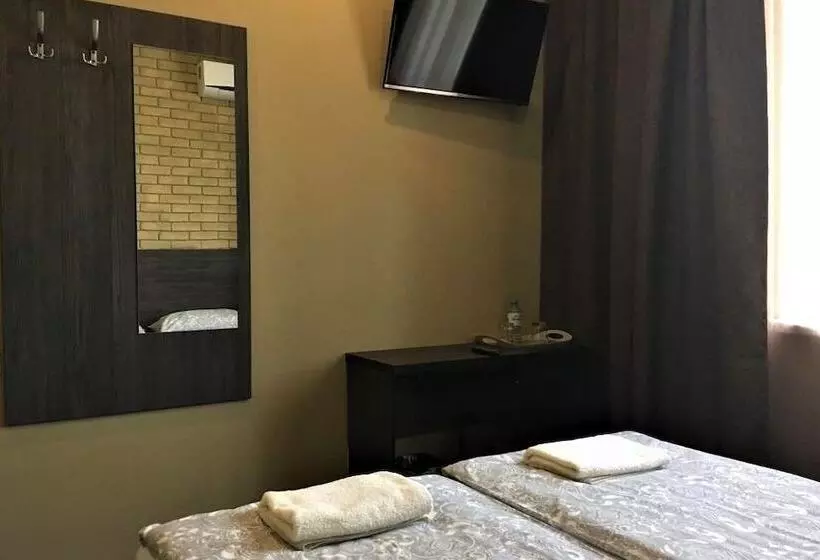 Aamiaismajoitus (B&B) Guesthouse On Rodnikovaya 9