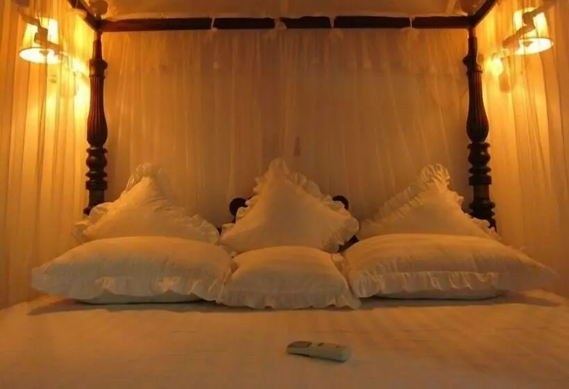 تختخواب و صبحانه Sri Voc Homestay