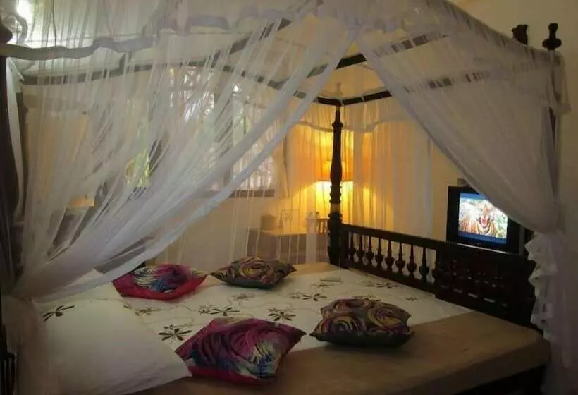 تختخواب و صبحانه Sri Voc Homestay
