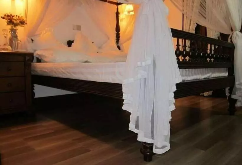 تختخواب و صبحانه Sri Voc Homestay