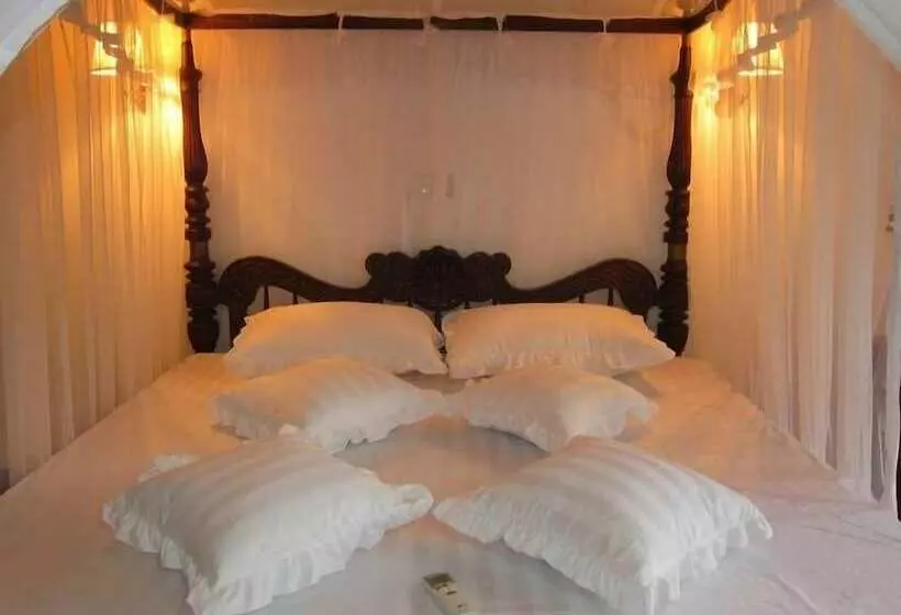 تختخواب و صبحانه Sri Voc Homestay