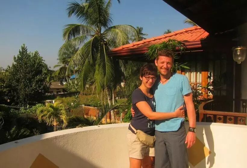تختخواب و صبحانه Sri Voc Homestay