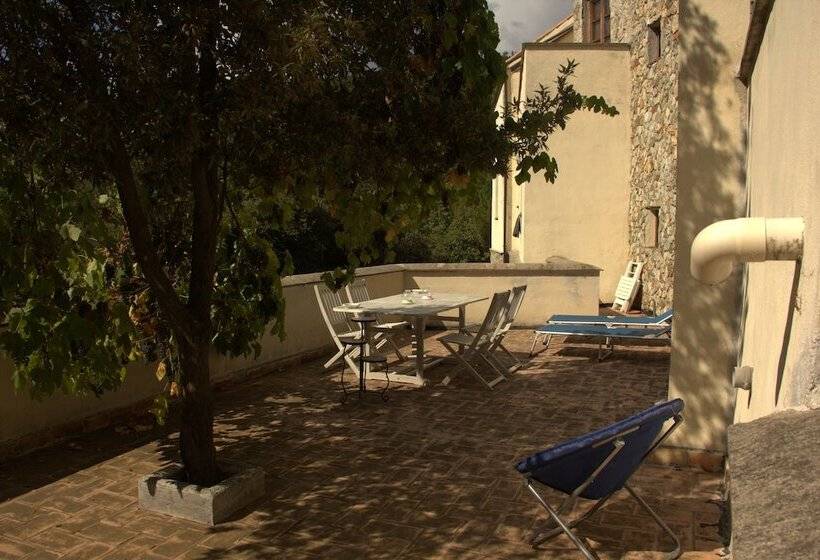 簡易ホテル Le Petit Chateau