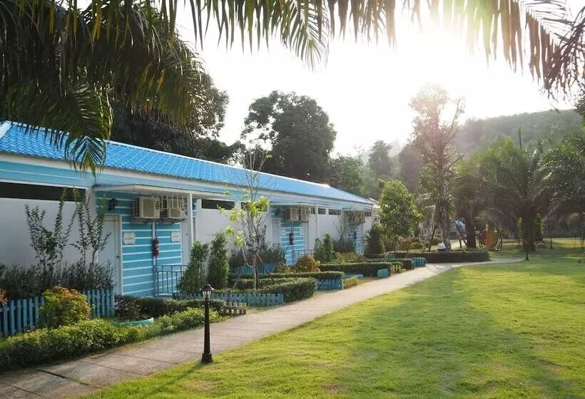 Hotelli Again At Klongnga Resort