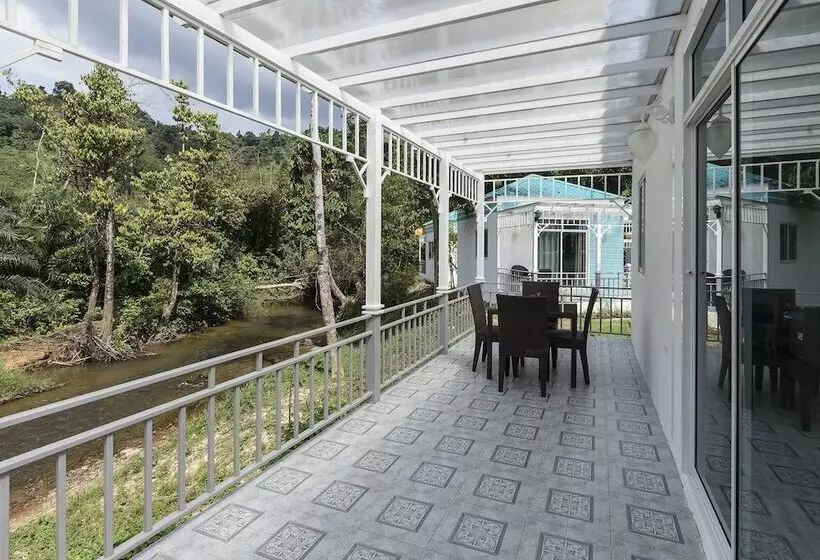 Hotelli Again At Klongnga Resort