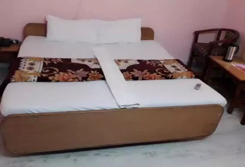 Hotelli Atul Regency