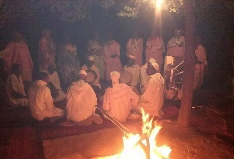 Hotelli Auberge Restaurant Tissili  Oasis De Fint