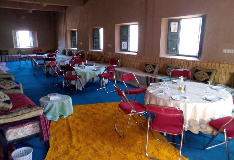 ホテル Auberge Restaurant Tissili  Oasis De Fint